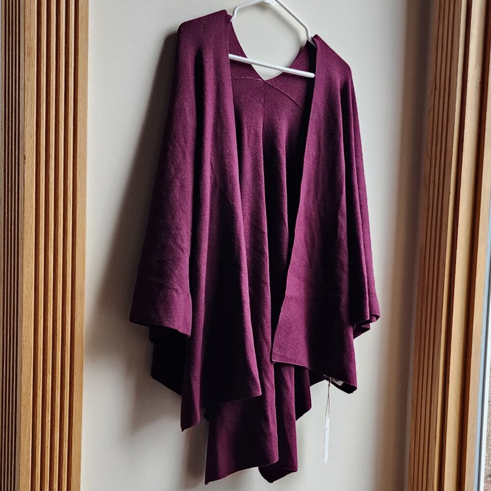 NWT Puli Purple Open Cape Style Sweater One Size - Picture 4 of 15